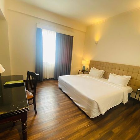 Liberty 2 Hotel Thành Pho Ho Chí Minh Esterno foto